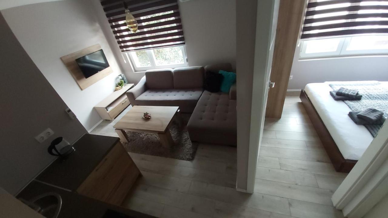 מוסטר Ozapartments מראה חיצוני תמונה