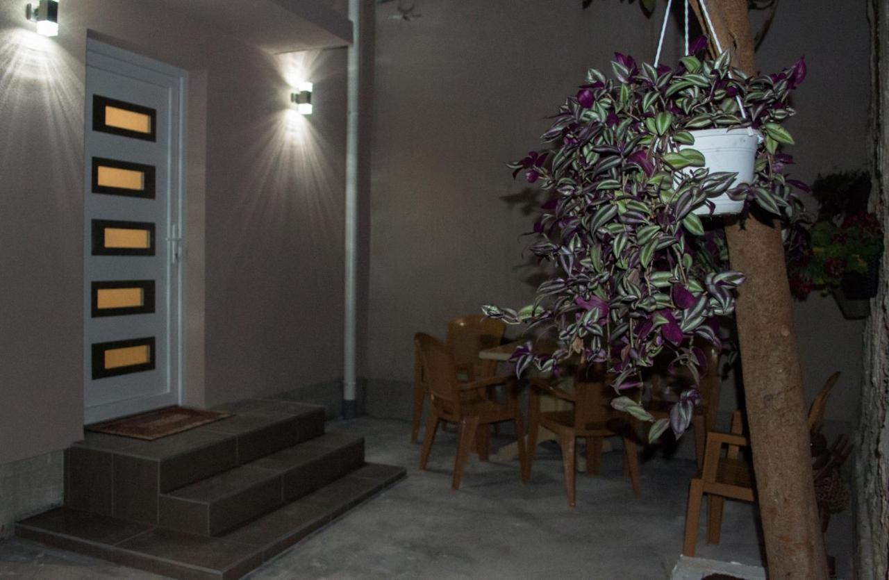מוסטר Ozapartments מראה חיצוני תמונה