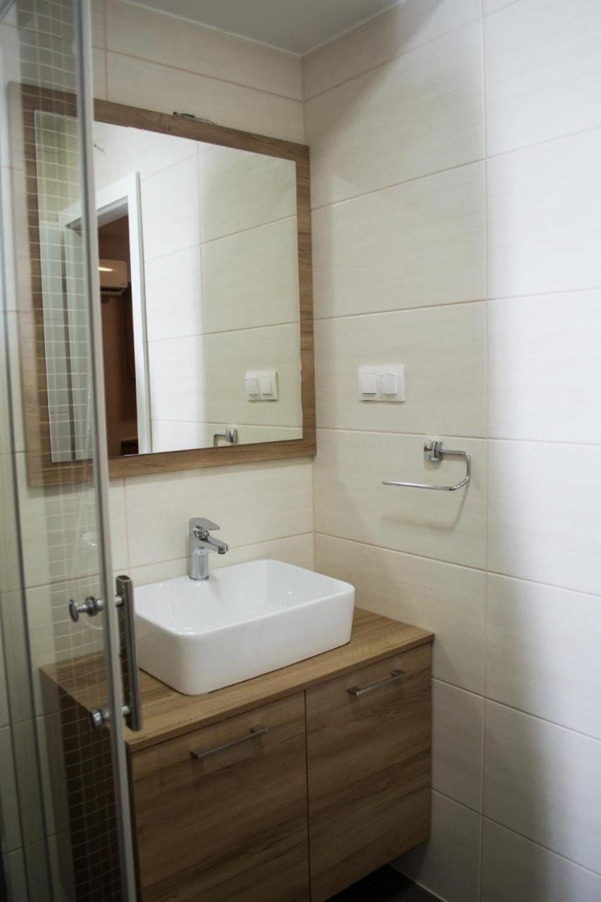מוסטר Ozapartments מראה חיצוני תמונה