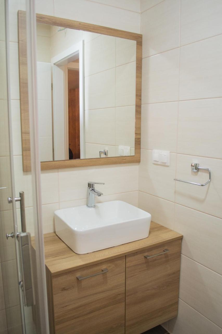 מוסטר Ozapartments מראה חיצוני תמונה